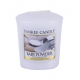 Yankee Candle Baby Powder (vonná sviečka)